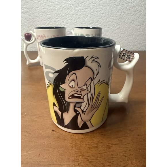 Walt Disney World RARE Disney Villain Mug With Charm Ursula Cruella x4